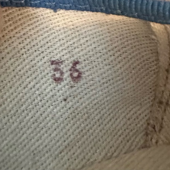 Vibi Venezia Blue Velvet Flats, EUC, Size 36 - Picture 5 of 5